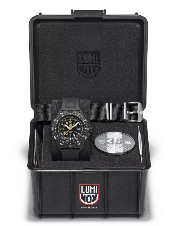 Reloj para hombres Luminox RECON Point Man 8820 Heritage SET XL.8825.H.SET.1