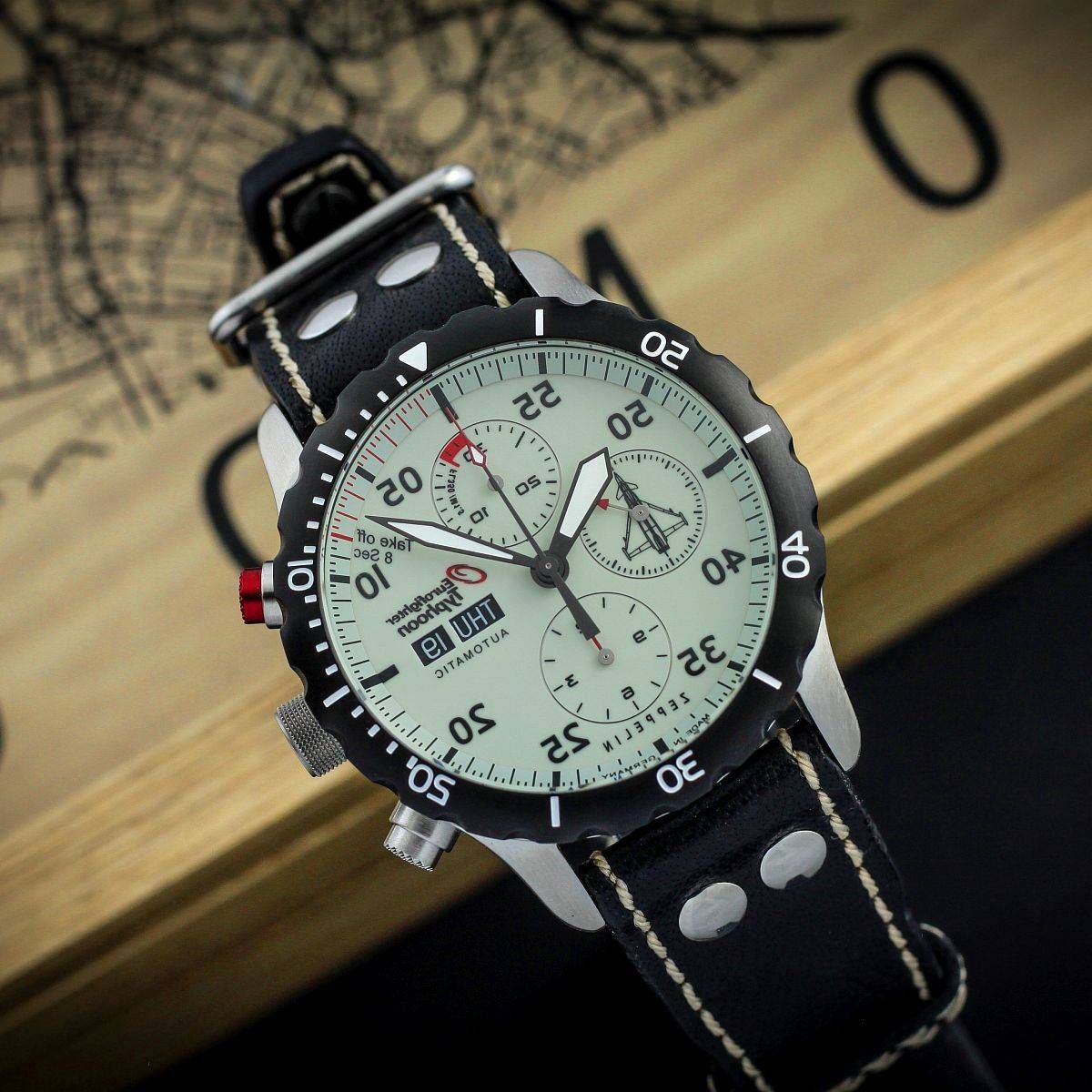 Reloj para hombres Zeppelin Eurofighter Automatic Chronograph Limited Edition